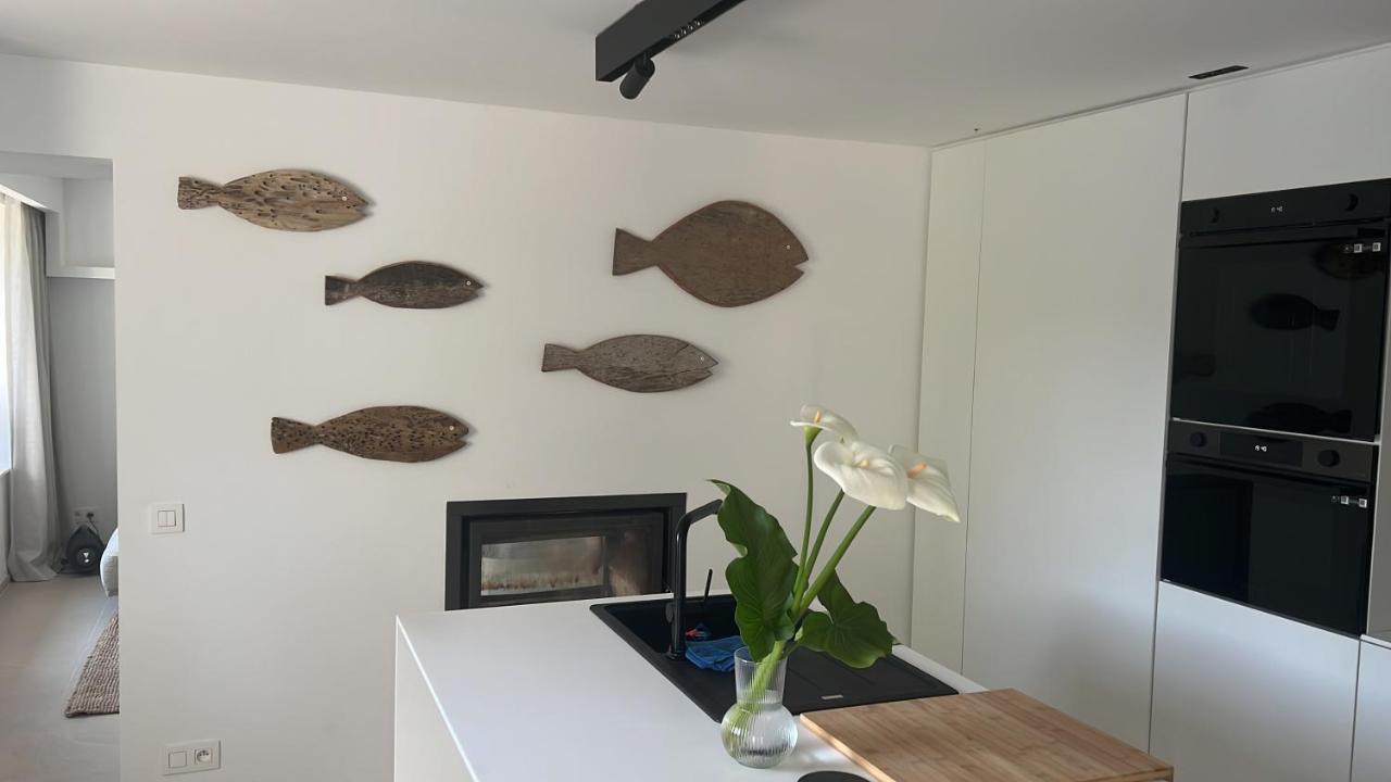 Pieds Dans L'Eau Private Wellness Bordure De Meuse Lustin Exterior foto