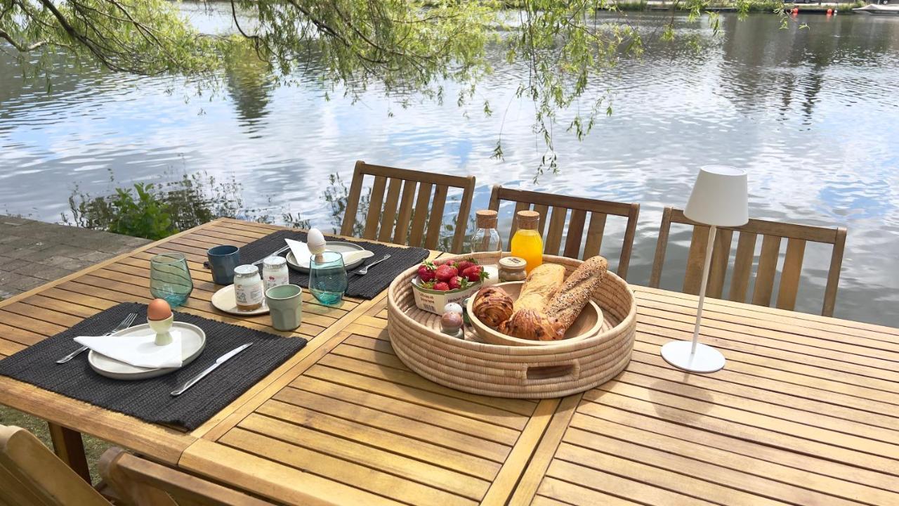 Pieds Dans L'Eau Private Wellness Bordure De Meuse Lustin Exterior foto
